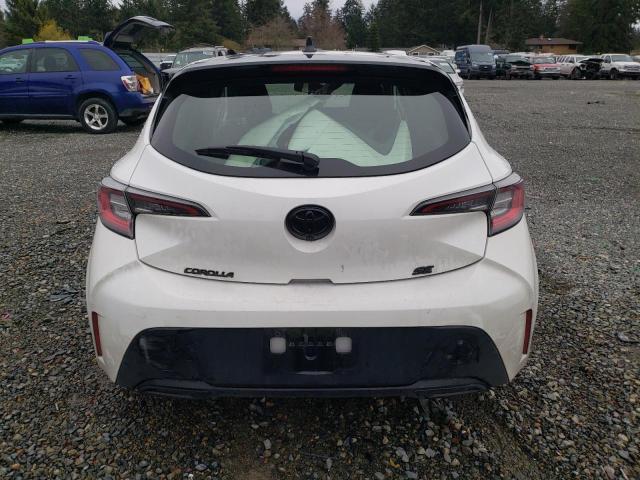 JTND4RBE2L3095369 - 2020 TOYOTA COROLLA SE WHITE photo 6