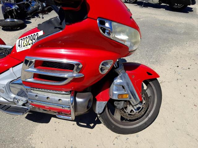 1HFSC47014A301752 - 2004 HONDA GL1800 RED photo 9