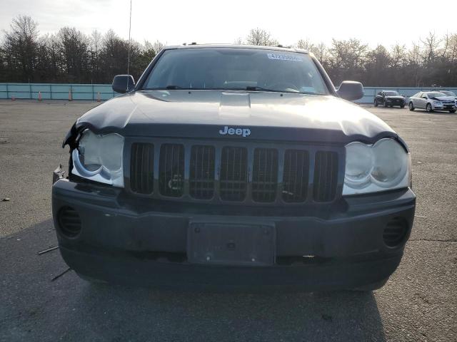 1J8GR48K27C677988 - 2007 JEEP GRAND CHER LAREDO BLACK photo 5