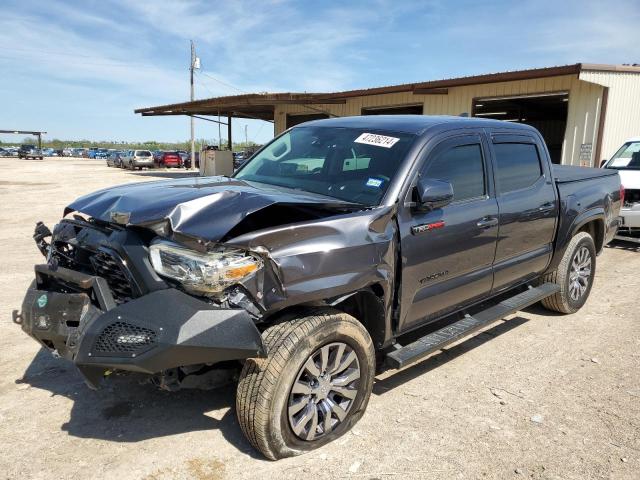 5TFAX5GN3JX132225 - 2018 TOYOTA TACOMA DOUBLE CAB GRAY photo 1