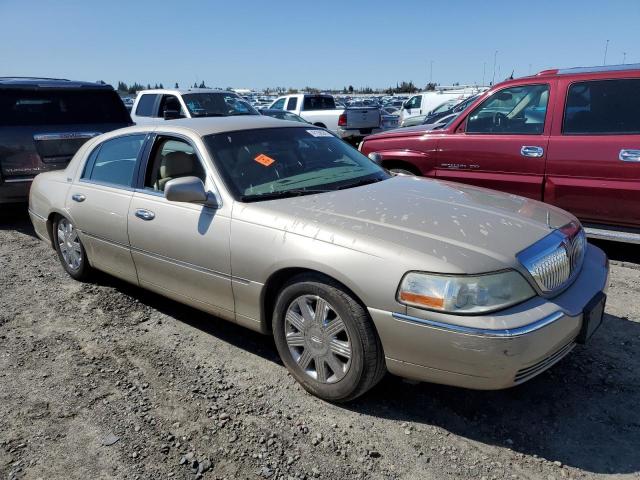 1LNHM82W65Y659504 - 2005 LINCOLN TOWN CAR SIGNATURE LIMITED GOLD photo 4