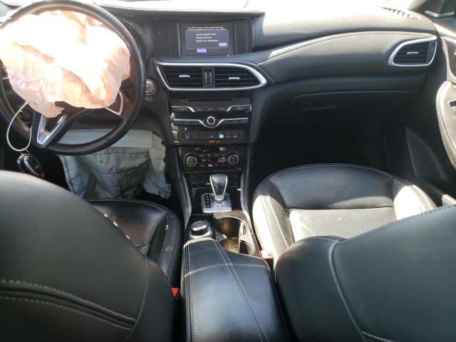 SJKCH5CP9HA039992 - 2017 INFINITI QX30 BASE SILVER photo 8