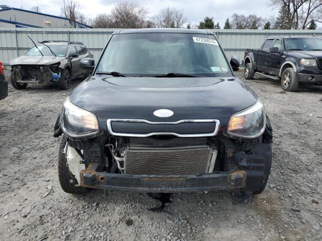 KNDJN2A23E7058068 - 2014 KIA SOUL BLACK photo 5