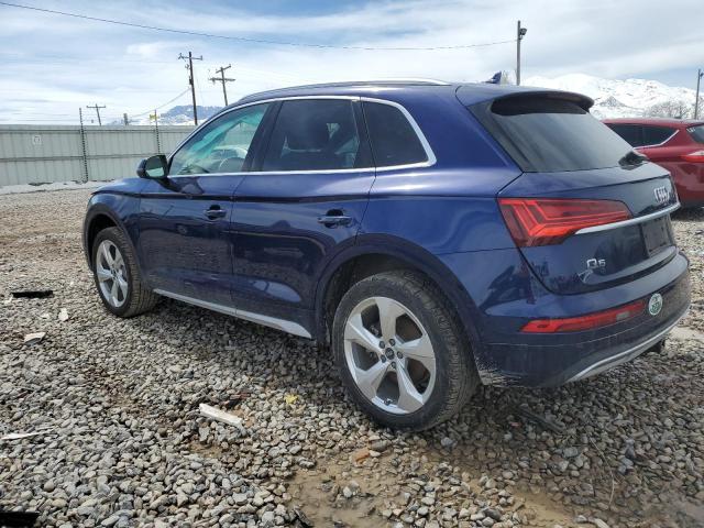 WA1CAAFY1M2015303 - 2021 AUDI Q5 PRESTIGE BLUE photo 2