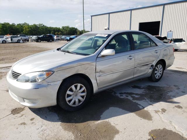 4T1BE32K95U009351 - 2005 TOYOTA CAMRY LE GRAY photo 1