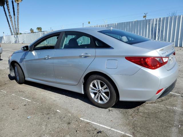 5NPEB4AC0EH942415 - 2014 HYUNDAI SONATA GLS SILVER photo 2