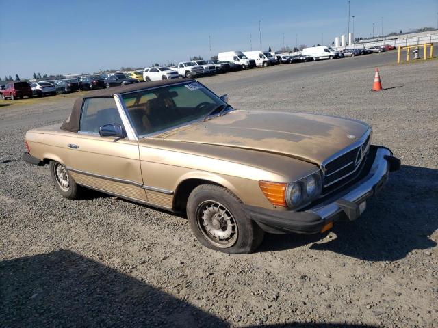 WDBBA45C9FA018725 - 1985 MERCEDES-BENZ 380 SL GOLD photo 4