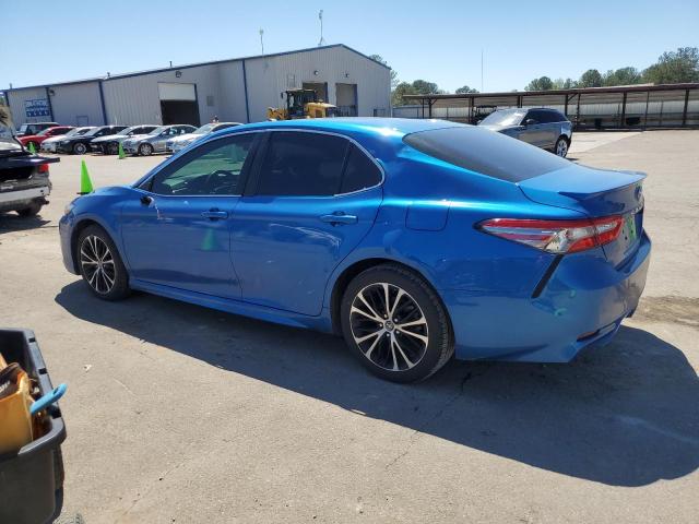 4T1B11HK5JU120237 - 2018 TOYOTA CAMRY L BLUE photo 2