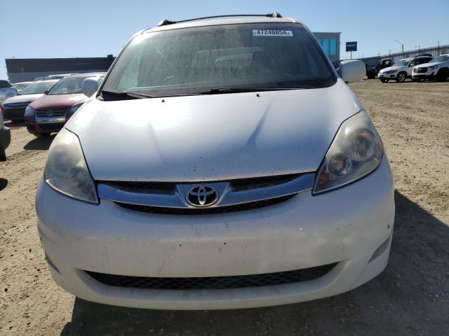 5TDBK22C87S000809 - 2007 TOYOTA SIENNA XLE WHITE photo 5