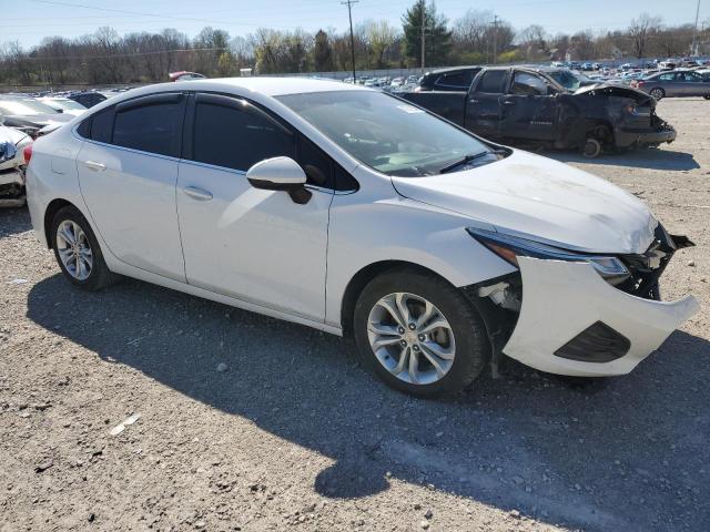 1G1BE5SM7K7120047 - 2019 CHEVROLET CRUZE LT WHITE photo 4