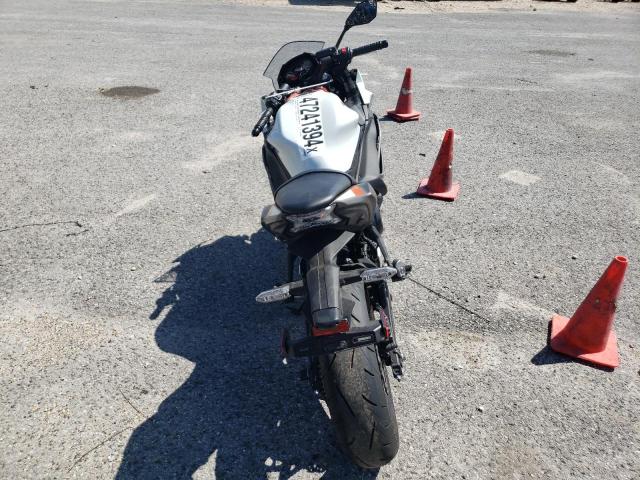 ML5EXER16PDA90779 - 2023 KAWASAKI EX650 R Boz foto 4