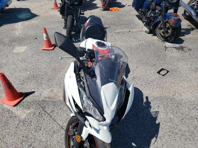 ML5EXER16PDA90779 - 2023 KAWASAKI EX650 R Boz foto 5