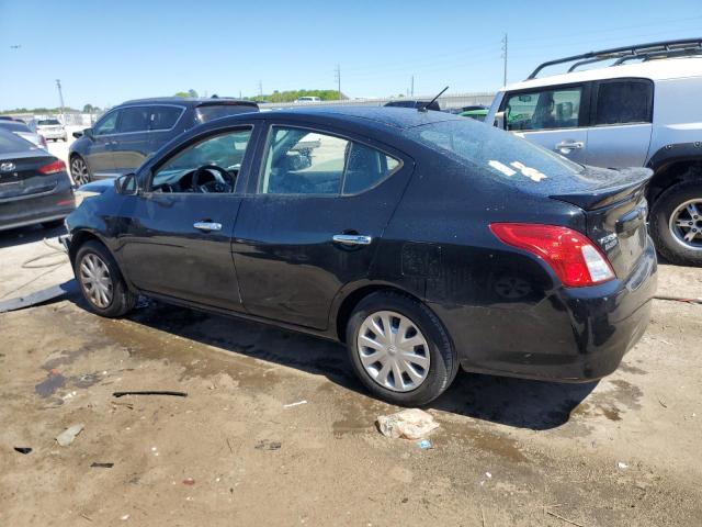 3N1CN7AP1HL813674 - 2017 NISSAN VERSA S BLACK photo 2