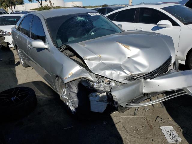 4T1BE32K85U059545 - 2005 TOYOTA CAMRY LE GRAY photo 4