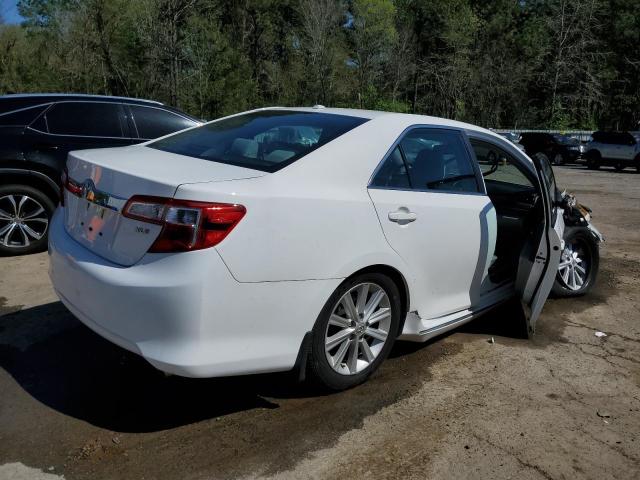 4T1BF1FK7EU863394 - 2014 TOYOTA CAMRY L WHITE photo 3