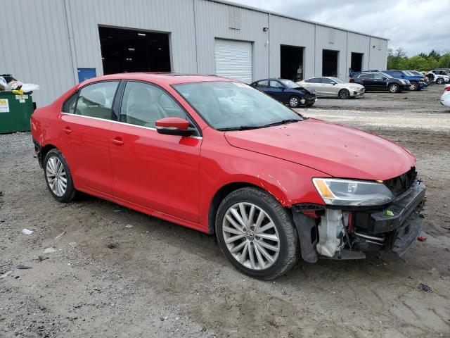 3VWD07AJ9FM324066 - 2015 VOLKSWAGEN JETTA SE RED photo 4