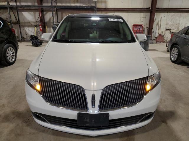 2LMHJ5AT9EBL51081 - 2014 LINCOLN MKT WHITE photo 5