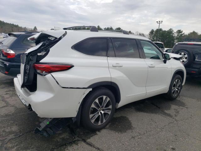 5TDGZRBH2NS585292 - 2022 TOYOTA HIGHLANDER XLE 白色 照片 3