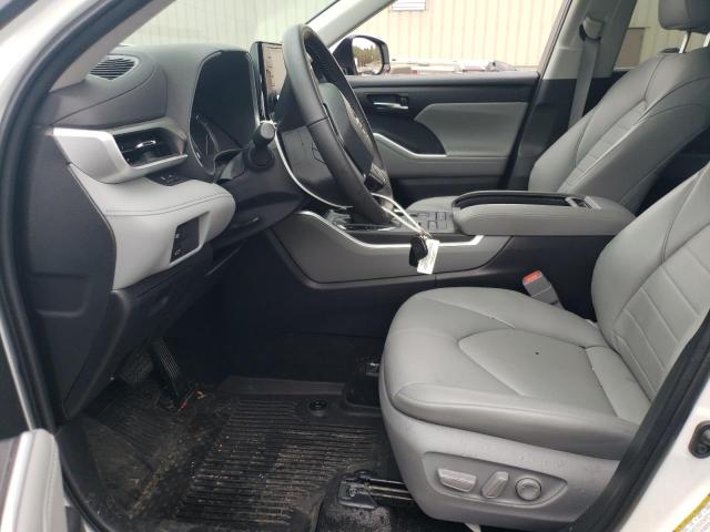 5TDGZRBH2NS585292 - 2022 TOYOTA HIGHLANDER XLE 白色 照片 7