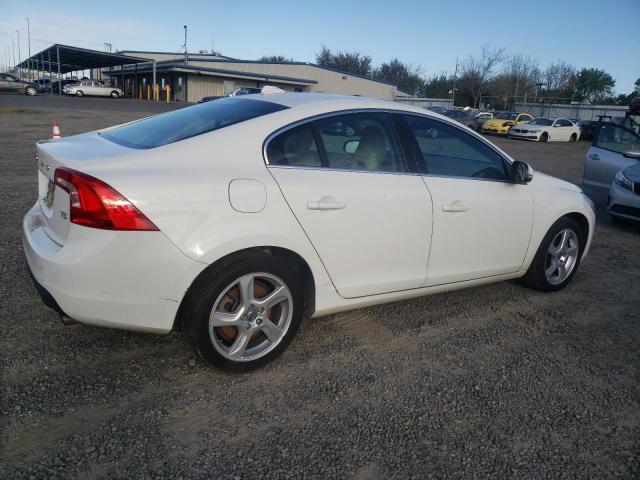 YV1622FS0C2034158 - 2012 VOLVO S60 T5 WHITE photo 3