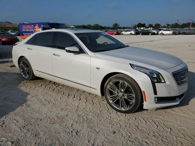 1G6KP5R66JU138857 - 2018 CADILLAC CT6 PLATINUM CSAV WHITE photo 4