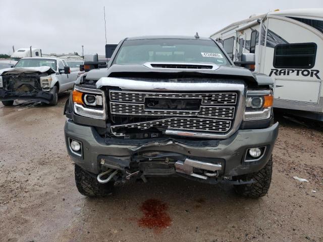 1GT12UEY4JF137459 - 2018 GMC SIERRA K2500 DENALI GRAY photo 5