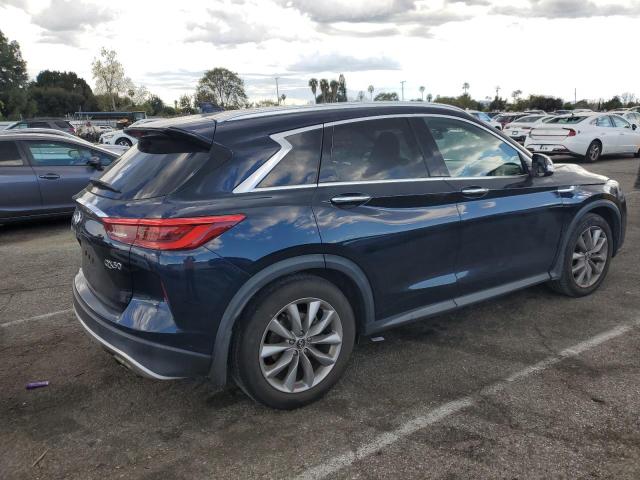 3PCAJ5M13KF133583 - 2019 INFINITI QX50 ESSENTIAL BLUE photo 3