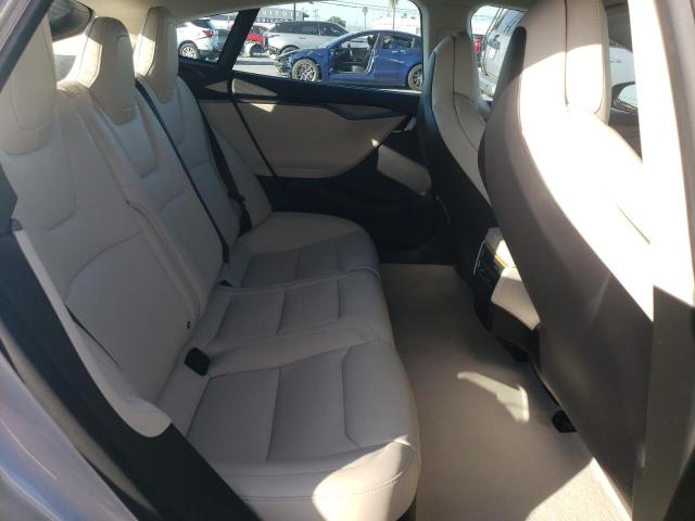 5YJSA1E26JF262517 - 2018 TESLA MODEL S SILVER photo 10