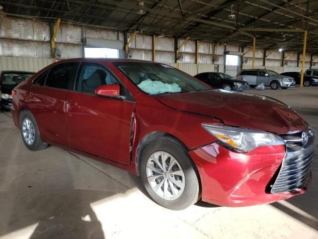 4T1BF1FK2HU726089 - 2017 TOYOTA CAMRY LE RED photo 4