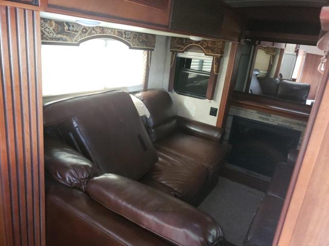 4YDF37523D4701762 - 2013 KEYSTONE MONTANA WHITE photo 9