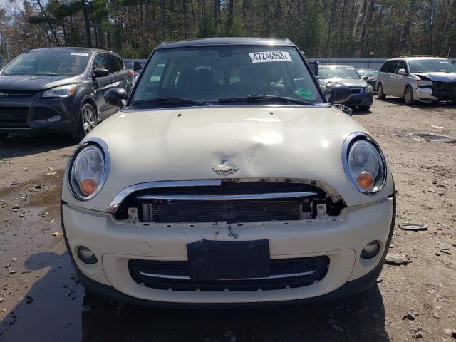 WMWZF3C53DT571241 - 2013 MINI COOPER CLUBMAN WHITE photo 5