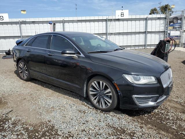 3LN6L5E94HR620301 - 2017 LINCOLN MKZ RESERVE შავი ფოტო 4