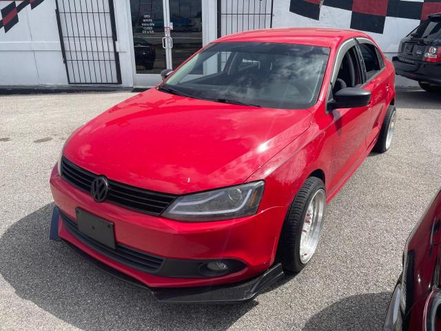 3VW2K7AJXDM297328 - 2013 VOLKSWAGEN JETTA BASE RED photo 2