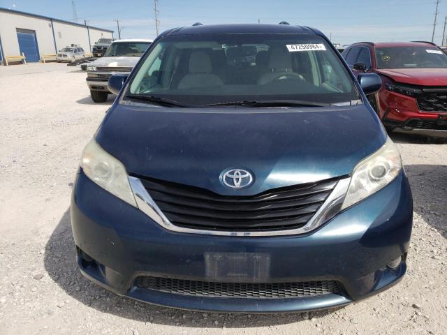 5TDJK3DC8CS032698 - 2012 TOYOTA SIENNA LE BLUE photo 5