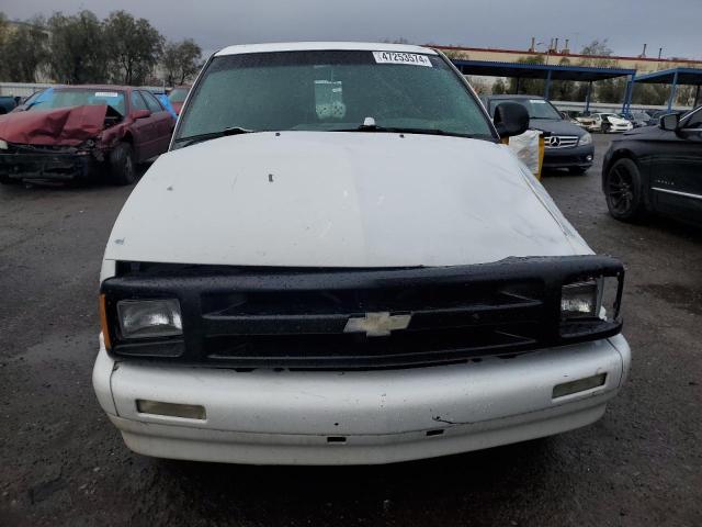 1GCCS1947T8211429 - 1996 CHEVROLET S TRUCK S10 WHITE photo 5