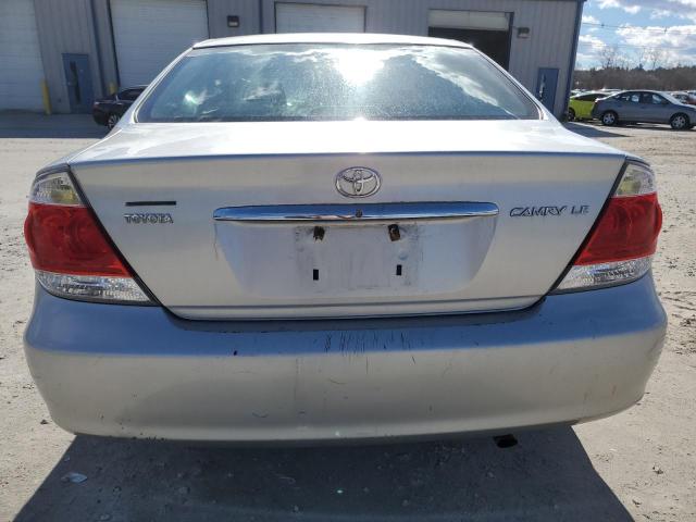 4T1BE32K15U506796 - 2005 TOYOTA CAMRY LE SILVER photo 6