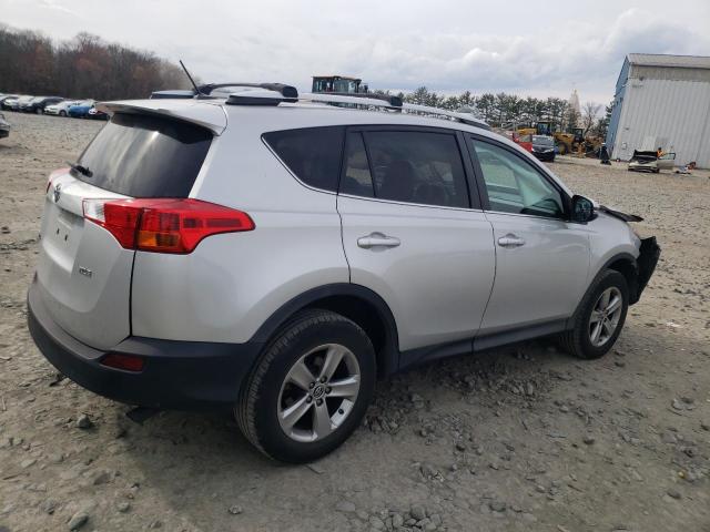 2T3RFREV5FW348847 - 2015 TOYOTA RAV4 XLE SILVER photo 3