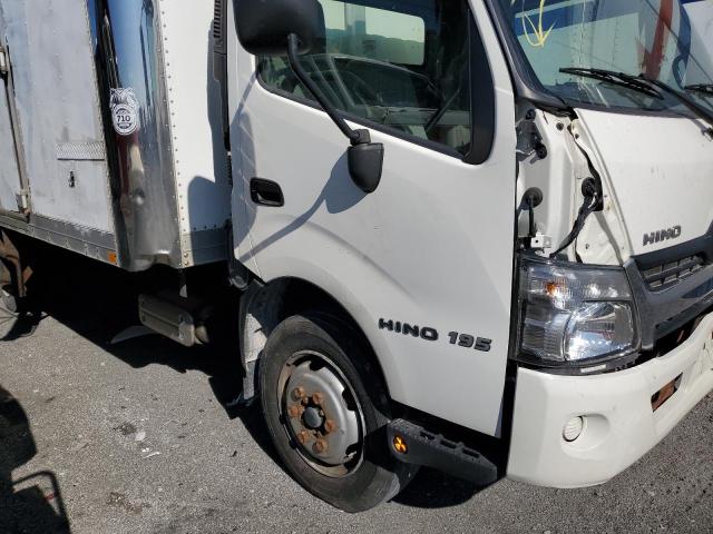 JHHSDM2HXEK002239 - 2014 HINO 195 WHITE photo 9