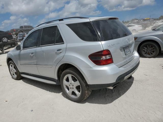 4JGBB22E18A328455 - 2008 MERCEDES-BENZ ML 320 CDI SILVER photo 2