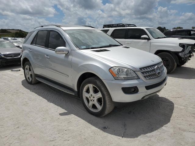 4JGBB22E18A328455 - 2008 MERCEDES-BENZ ML 320 CDI SILVER photo 4