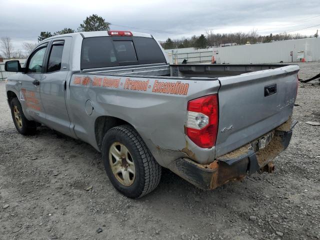 5TFUY5F1XFX436958 - 2015 TOYOTA TUNDRA DOUBLE CAB SR/SR5 SILVER photo 2
