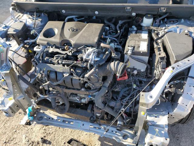 2T3P1RFV6LC134693 - 2020 TOYOTA RAV4 XLE SILVER photo 11