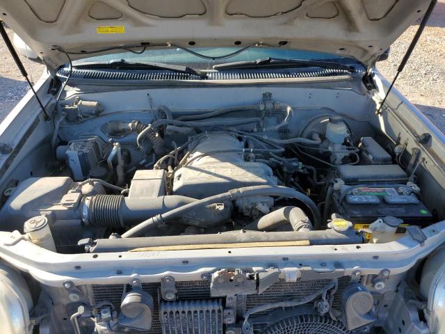 5TDZT34A81S006842 - 2001 TOYOTA SEQUOIA SR5 SILVER photo 11