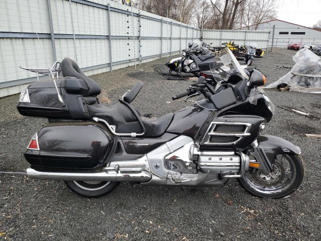 2010 HONDA GL1800, 