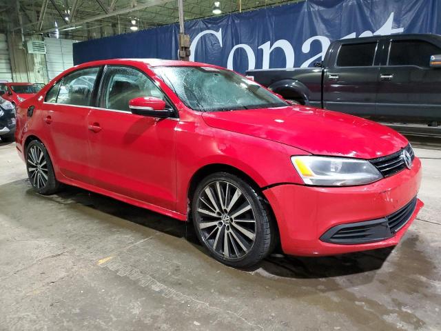 3VWD17AJ8EM443075 - 2014 VOLKSWAGEN JETTA SE RED photo 4