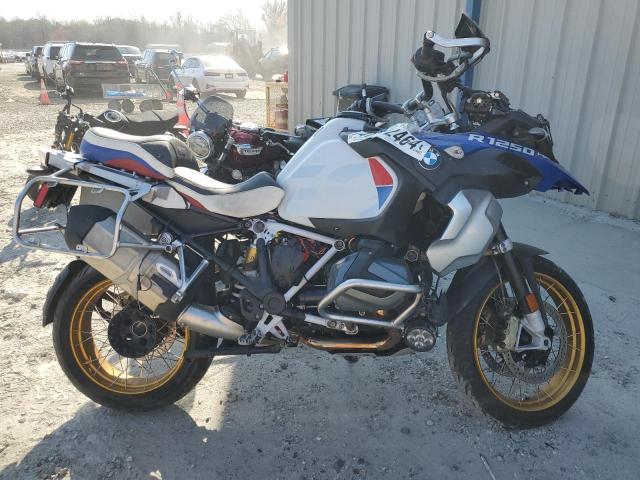 WB10J530XLZF79424 - 2020 BMW R 1250 GS ADVENTURE WHITE photo 1