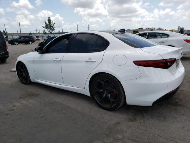 ZARFAMBN4K7621653 - 2019 ALFA ROMEO GIULIA TI WHITE photo 2