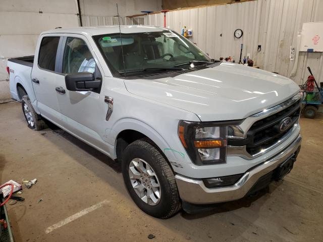 1FTFW1E51PFC05157 - 2023 FORD F150 SUPERCREW GRAY photo 4