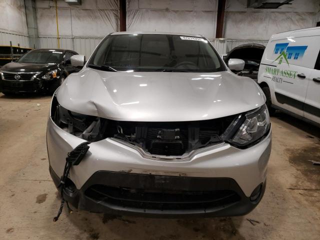 JN1BJ1CR9JW254619 - 2018 NISSAN ROGUE SPOR S SILVER photo 5