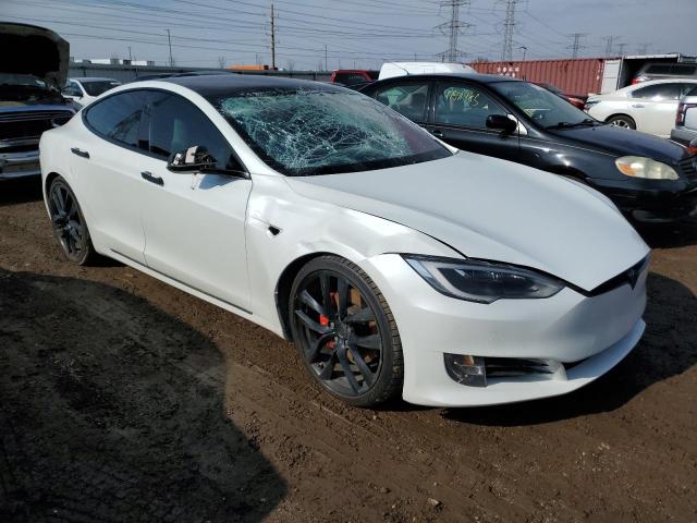 5YJSA1E40JF261316 - 2018 TESLA MODEL S თეთრი ფოტო 4